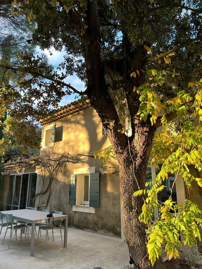 Maison Les Chênes Eygalières Exterior foto